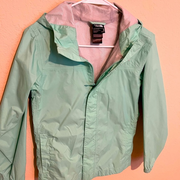 The North Face Women’s lightweight hooded rain jacket, Mint Green. - Picture 6 of 8